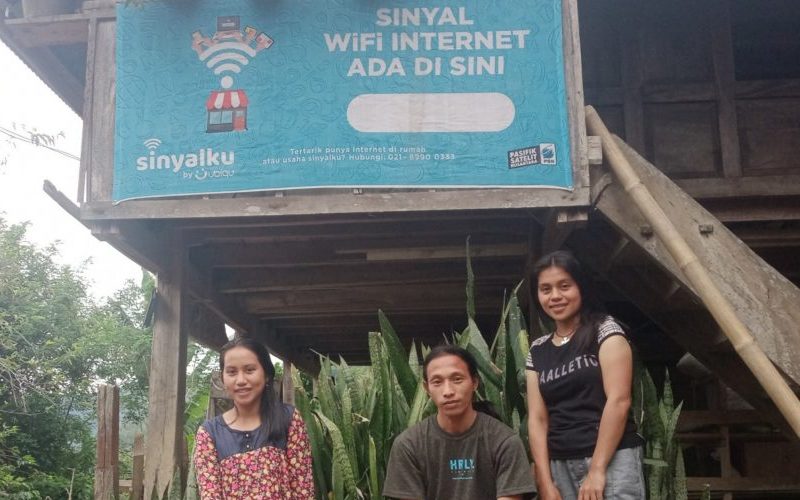 Akses Internet untuk Masyarakat Desa Manipi